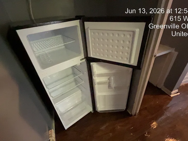 609 Walnut St #B-6 — Photo 2