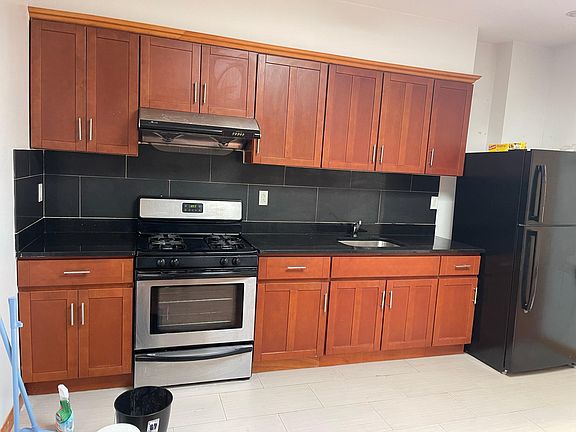 3rd image of 8623 16th Ave Floor 2
