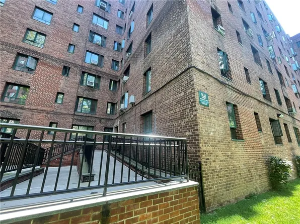 1561 Metropolitan Avenue #7H, Bronx, NY 10462