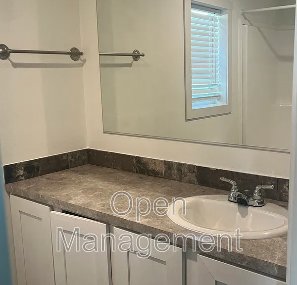 825 1st Ave E #79 — Photo 14