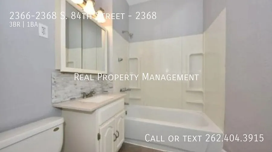 Building Photo - 2366-2368 S 84th St #2368