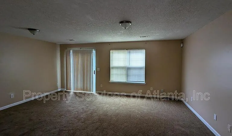 2207 Miranda Dr — Photo 7