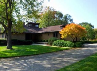1135 Hagens Dr, Essexville, MI