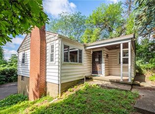 9 Devassie Rd, Mc Kees Rocks, PA 15136