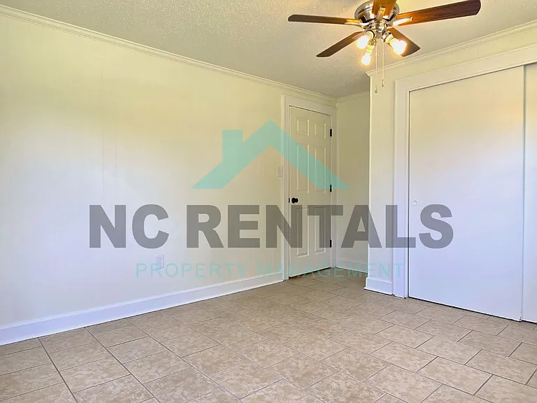312 Walter Chambers St — Photo 19
