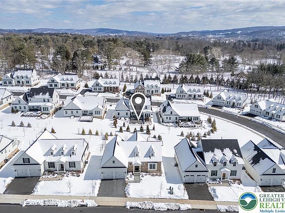 4th image of 4459 Old Saucon Rd