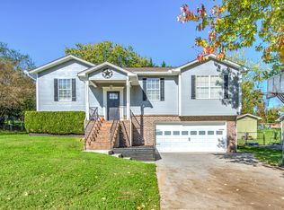 417 Danbury Ct, Maryville, TN 37804