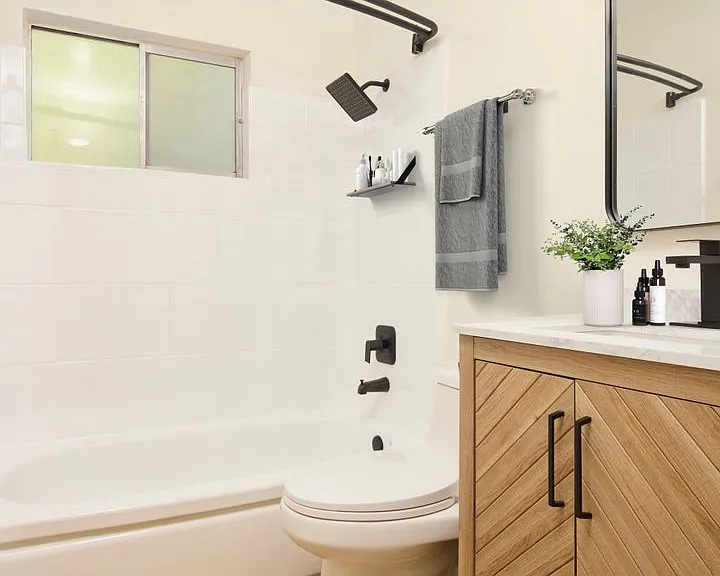 1300 W Olive Ave #C-B — Photo 21