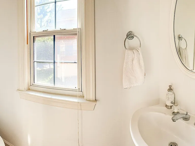 2029 Ashleigh Woods Ct — Photo 15