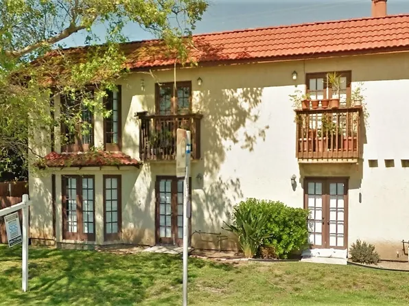 r4910, 4910 Longford St APT 2, San Diego, CA 92117