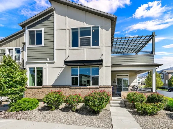 1163 W Henry Ave, Farmington, UT 84025