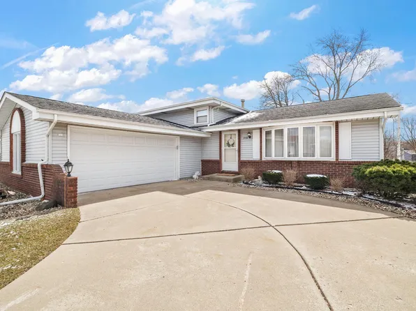 7139 W 83rd Pl, Crown Pt, IN 46307