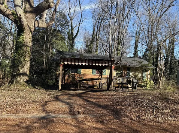 1561 Westdale Dr, Charlotte, NC 28208