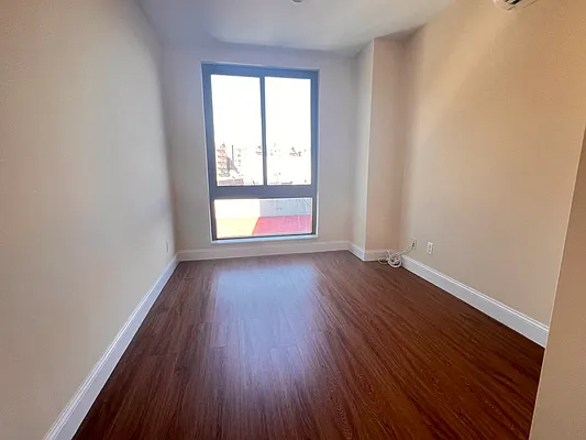 Rented by Apple Realty Group Corp | media 14