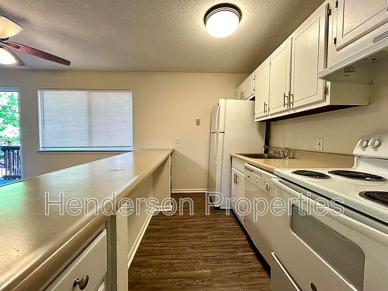 1418 Riverview Rd #C — Photo 2