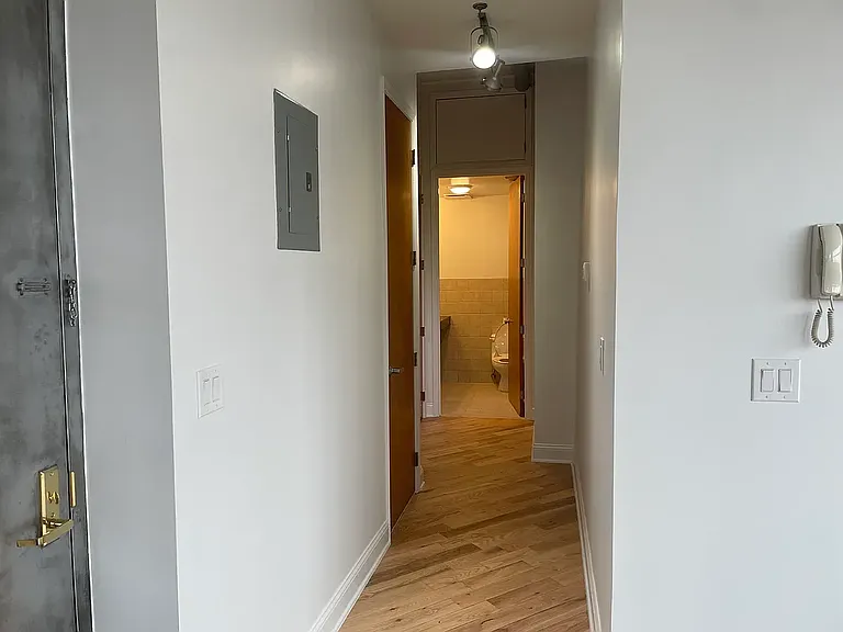 176 Johnson St #8D — Photo 8