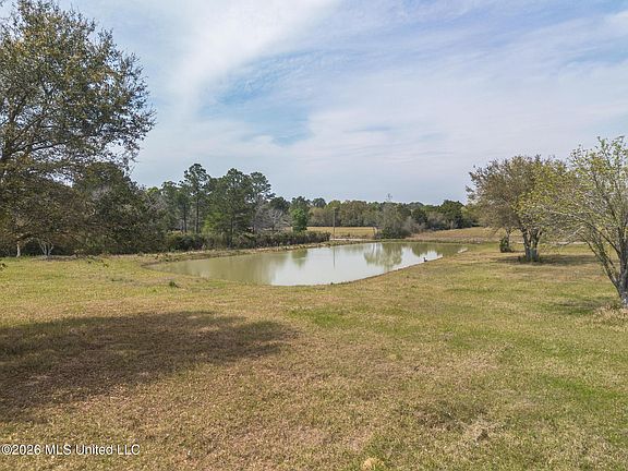 2nd image of Mennonite Rd