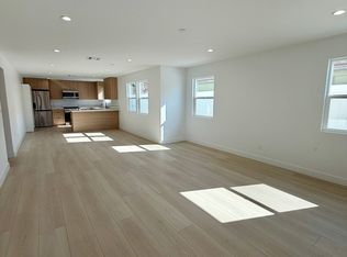 7854 Troost Ave, North Hollywood, CA 91605