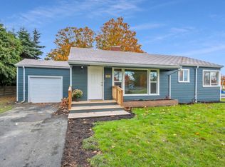 41 SE Glencoe St, Oak Harbor, WA 98277