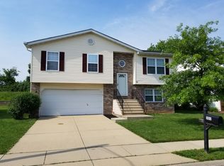 331 Sweetwater Ln, O Fallon, IL 62269