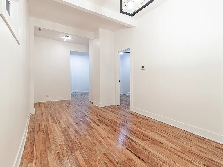 1742 N California Ave #1R — Photo 17