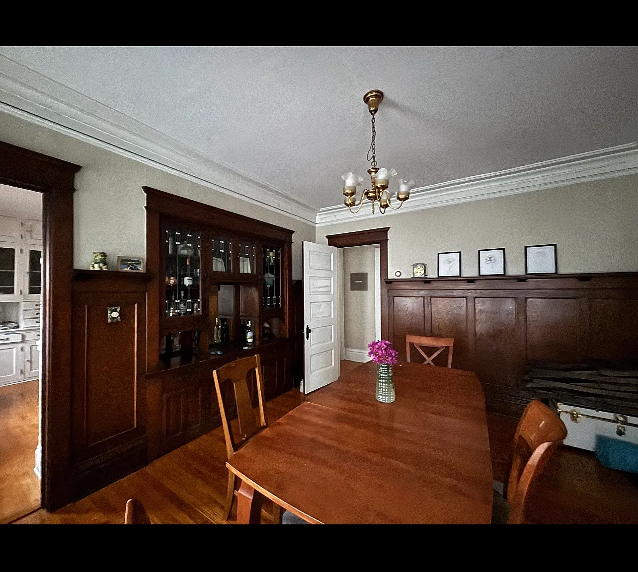 3 bed, 5143 sqft, $1,700 — Photo 1
