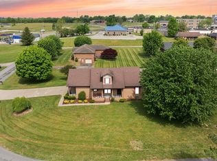 201 Wildflower Dr, Campbellsville, KY 42718