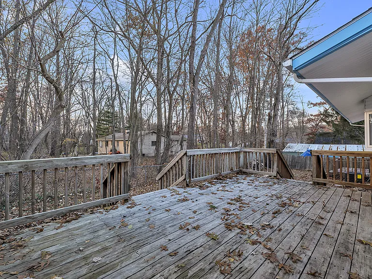 8165 Leonard Dr — Photo 55