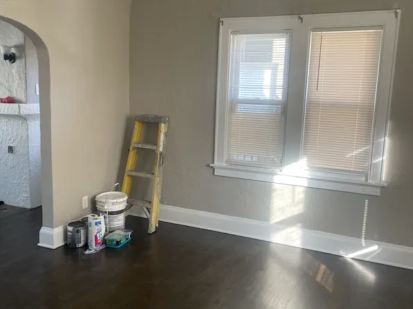 (undisclosed Address), Milwaukee, WI 53216