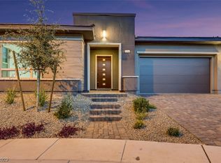 6758 Regency Ridge Ct, Spring Valley, NV 89148