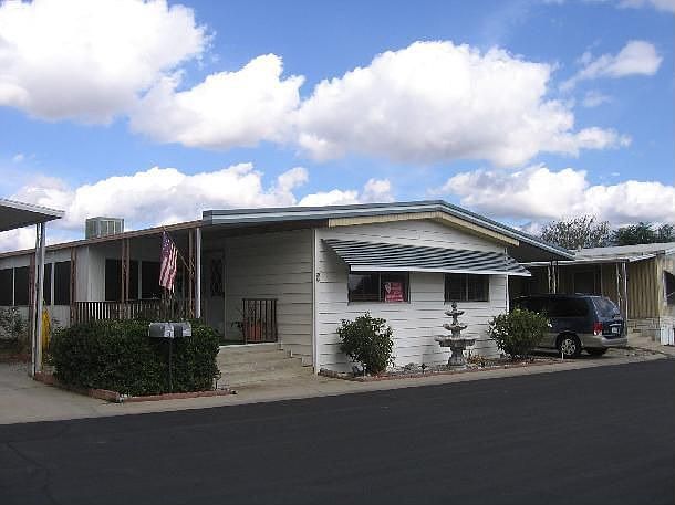 1st image of 31816 Avenue E