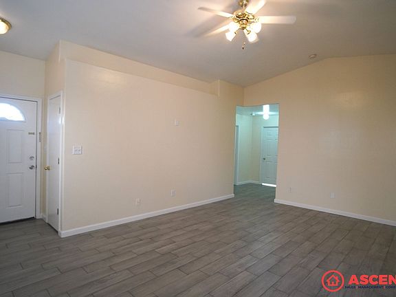 3rd image of 234 W Pilot Ave