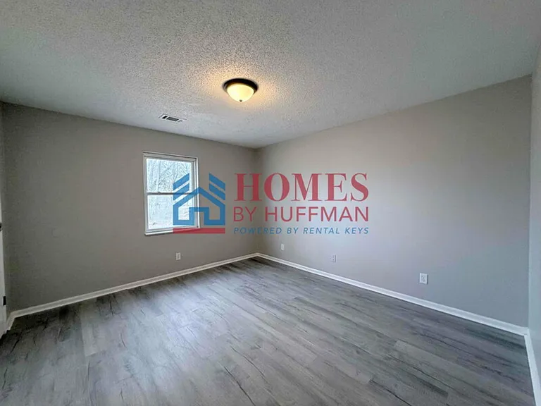 827 Judson St — Photo 13