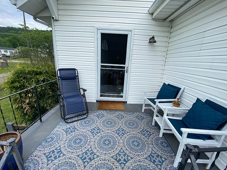 400 Chickamauga Ave — Photo 2