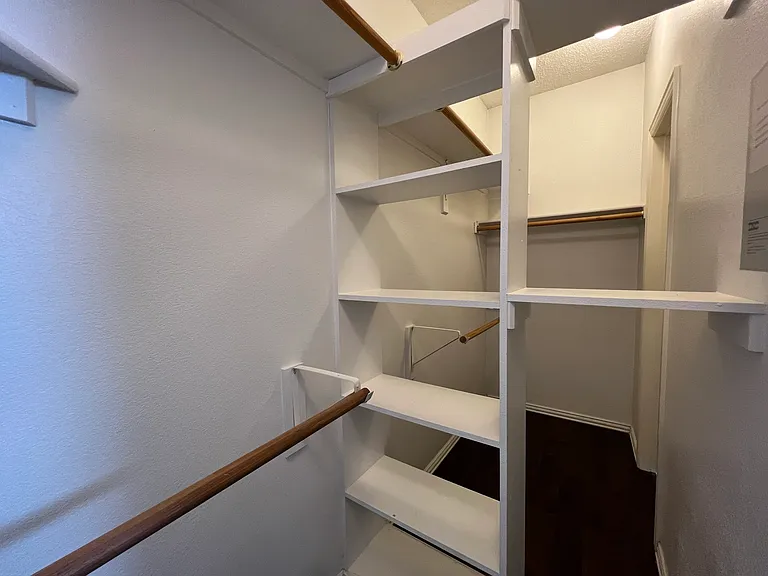 9811 Cliffside Dr — Photo 20
