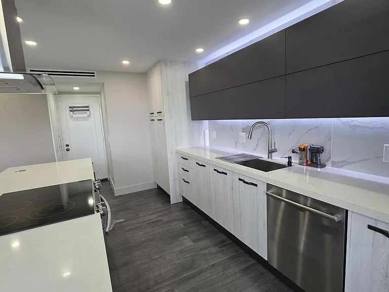 936 Intracoastal Dr #7B — Photo 14