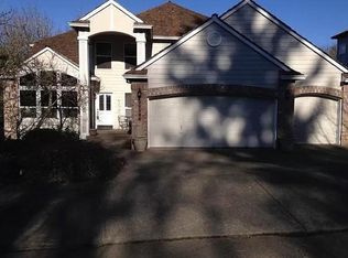 11352 SE Highland Loop, Clackamas, OR 97015