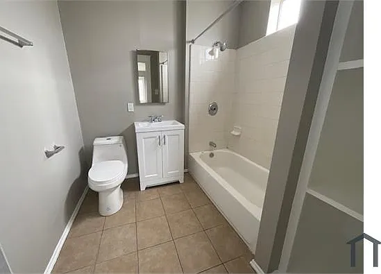 1445 Warren Ave #D — Photo 9