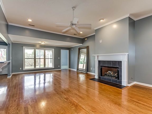 5th image of 2110 Lenox Dr