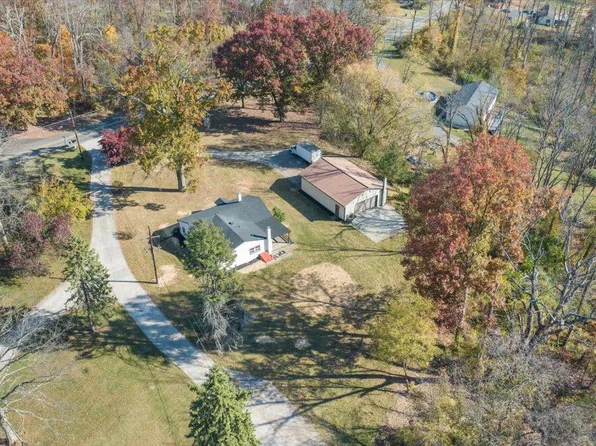 41 Minotto Ln, Douglassville, PA 19518