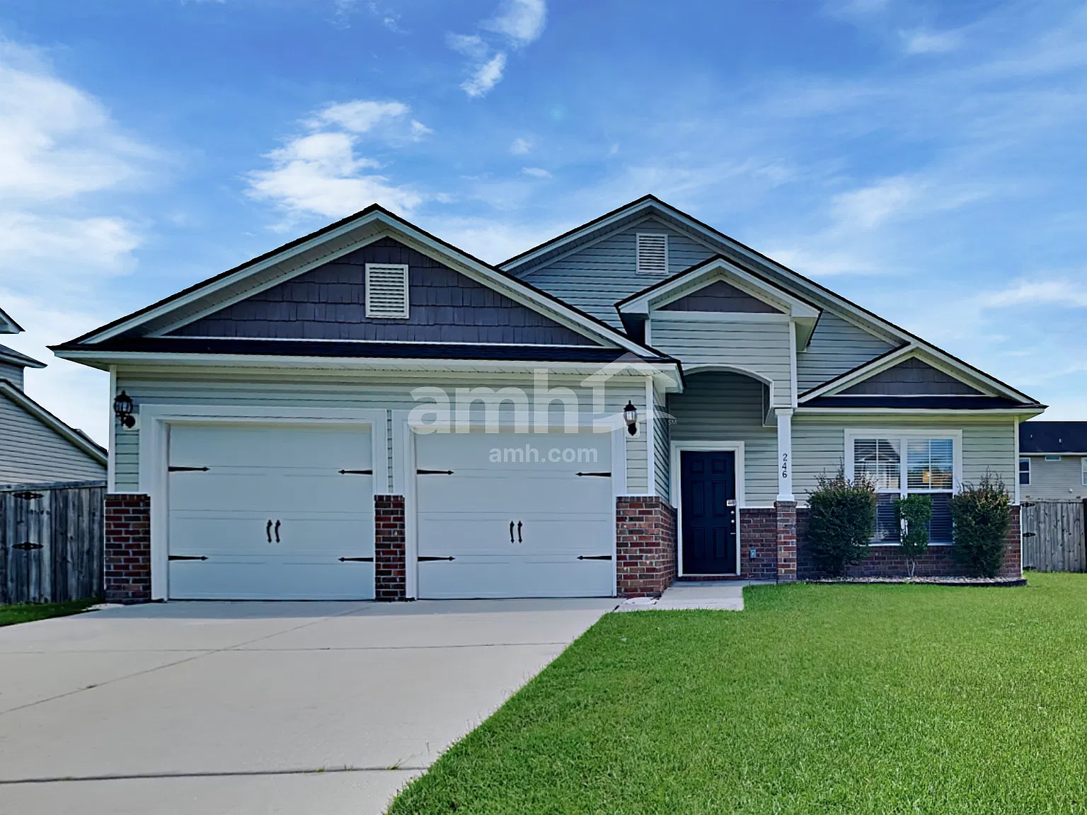 4 bed, 3.0 bath, 1590 sqft, $2,295 — Photo 1