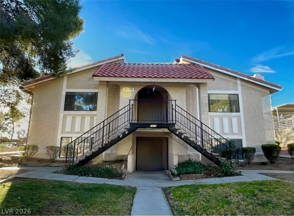 2 bed, 2.0 bath, 843 sqft, $1,375 — Photo 1