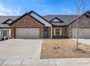 1610 S 17th Pl, Rogers, AR 72758