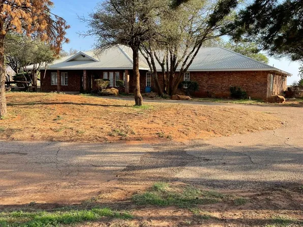 2149 E Webb St, Brownfield, TX 79316