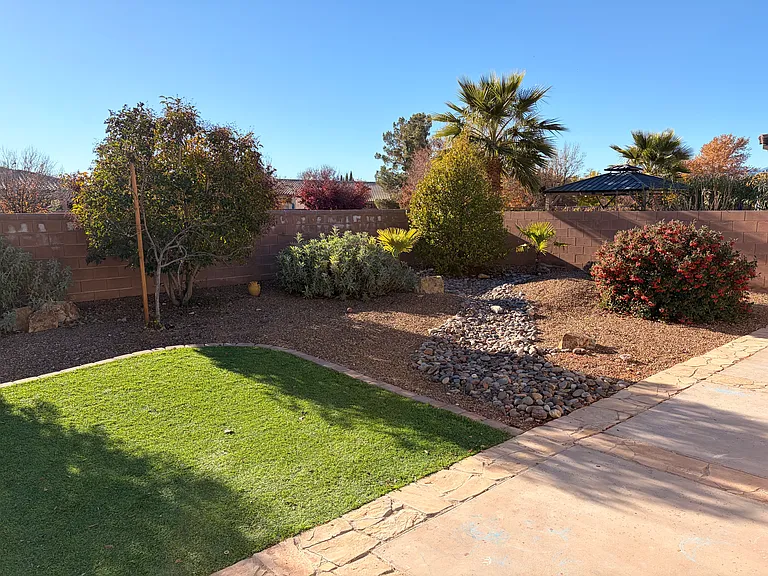 4975 Mountain Falls Pkwy — Photo 15