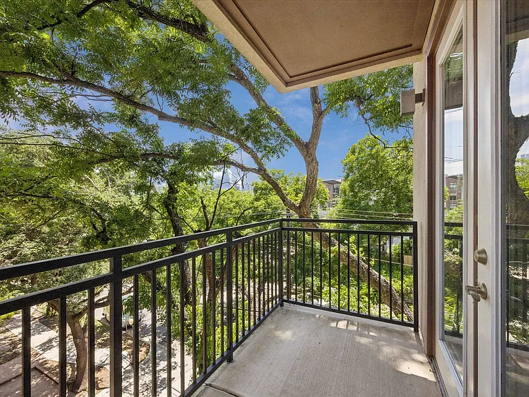 1900 Barton Springs Rd #4041 — Photo 4