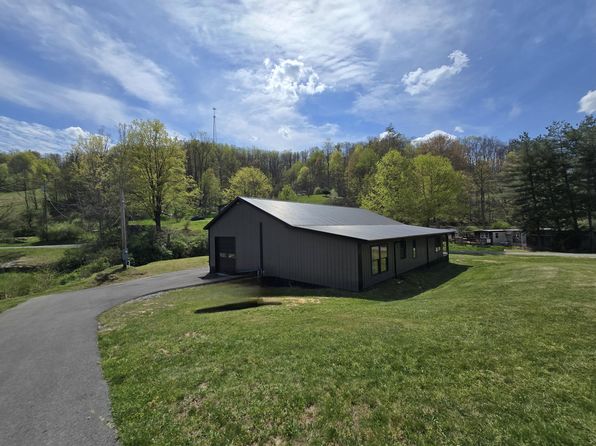414 Old Turnpike Rd, Birch River, WV 26610