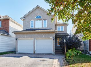 22 Mountain Ash Dr, Ottawa, ON K2G6R3