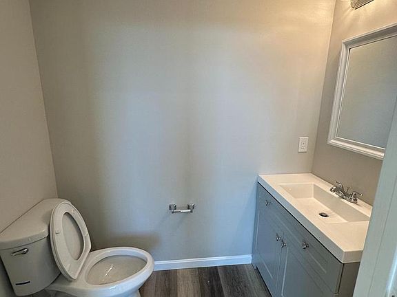 4th image of 1812 Washington #H-409