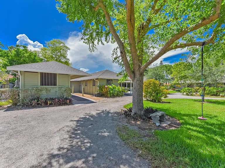 2040 Appaloosa Trl — Photo 4